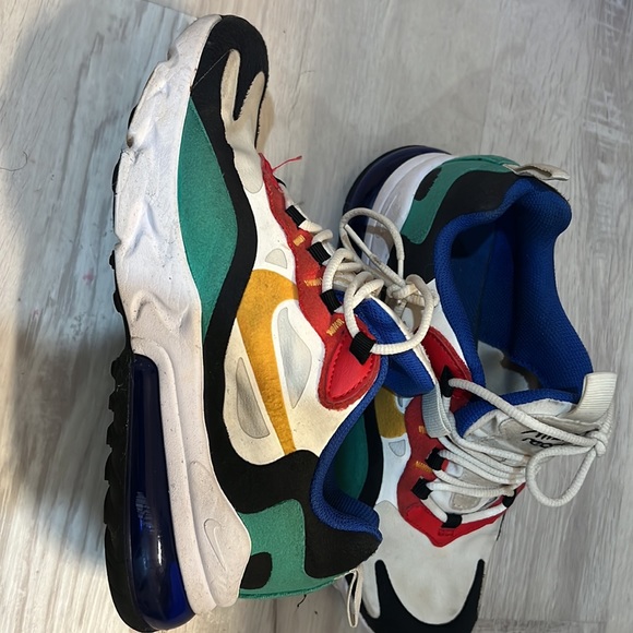 Nike Air Max 270 React GS Size
US/5Y Running Shoes... - Picture 5 of 6